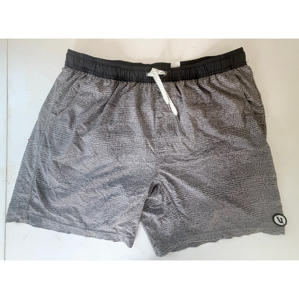 Vuori Men's XXL Gray Kore Shorts Drawstring Athletic Workout Running Lined 7"